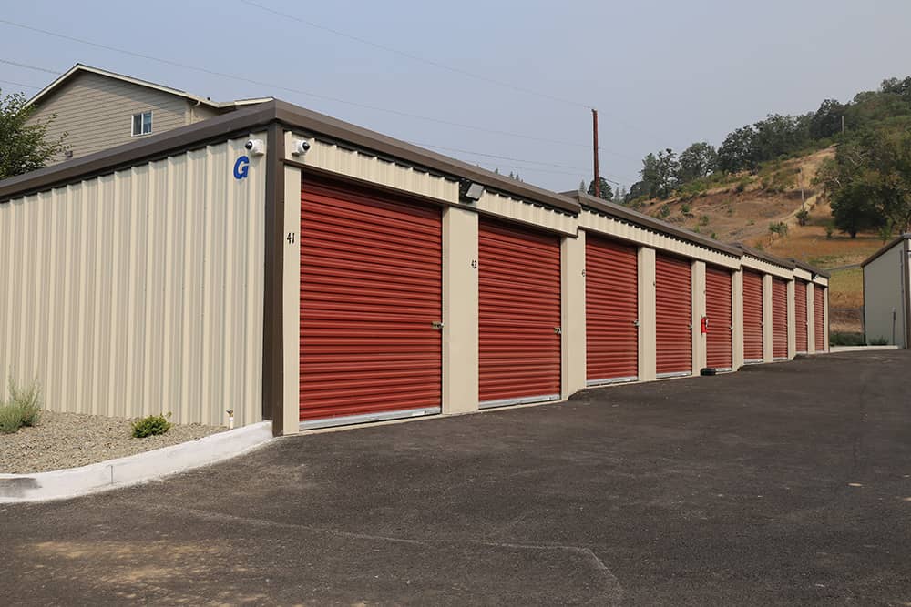 10' x 18' storage units in roseburg, or